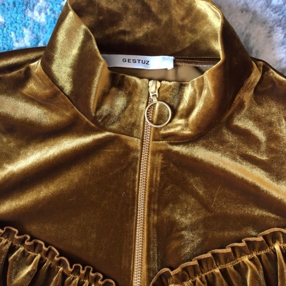 REPOSH Gestuz gold velvet locklyn pullover - Picture 4 of 6